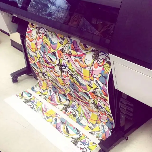 Instagram - pattern-3.webp